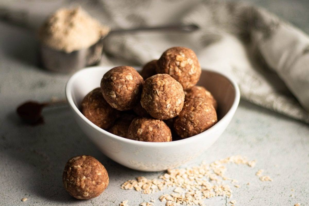 Vanilla and Cinnamon Protein Balls Meal Prep Counting Macros