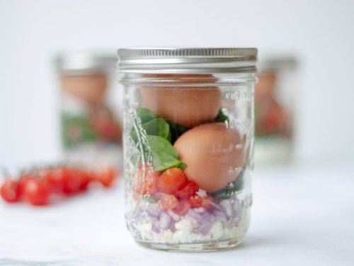 How to Cook Eggs in a Mason Jar Ring